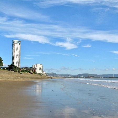 Lovely 2-Bedrooms Apartment Step To The Beach スウォンジー エクステリア 写真