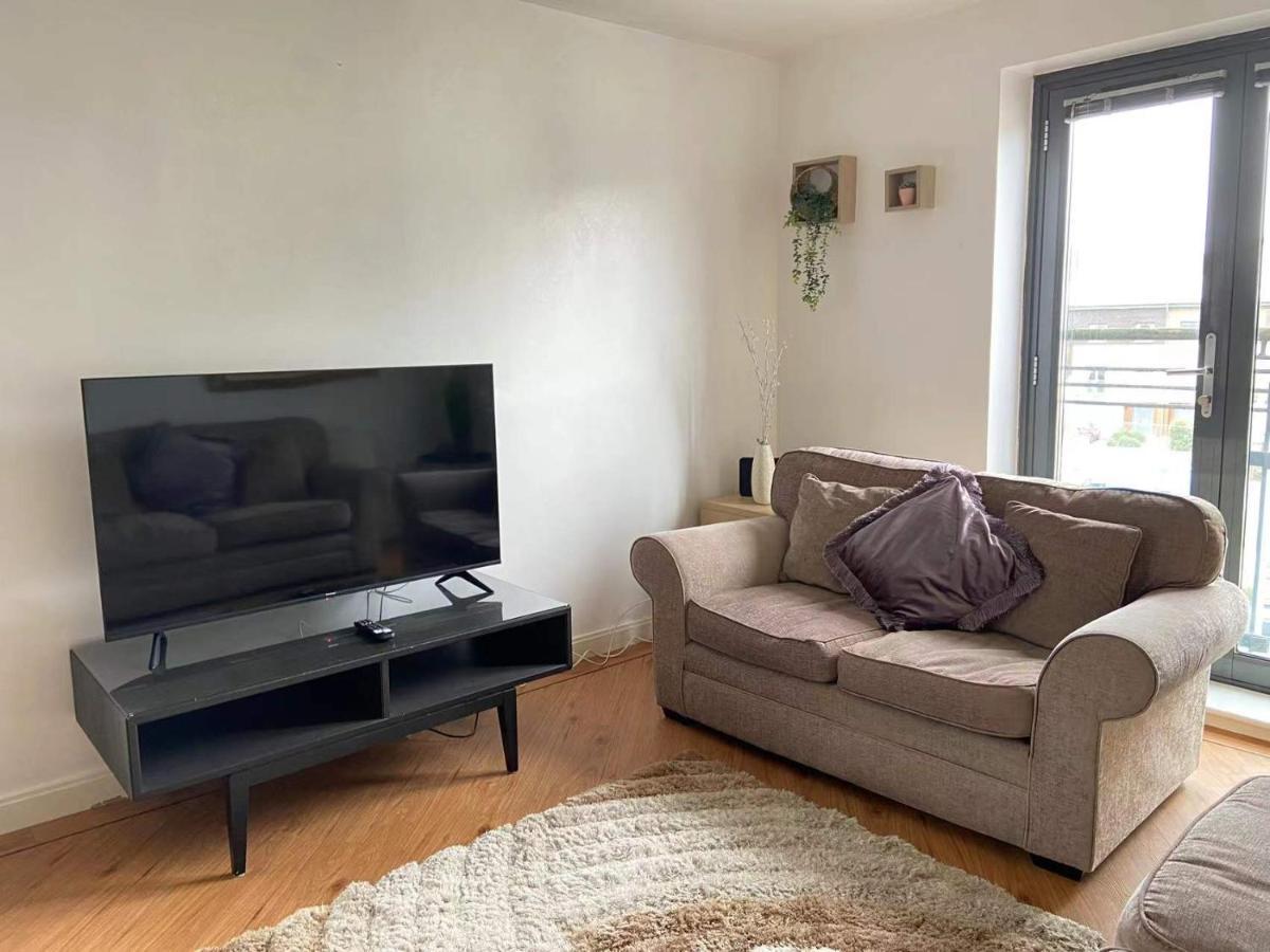 Lovely 2-Bedrooms Apartment Step To The Beach スウォンジー エクステリア 写真