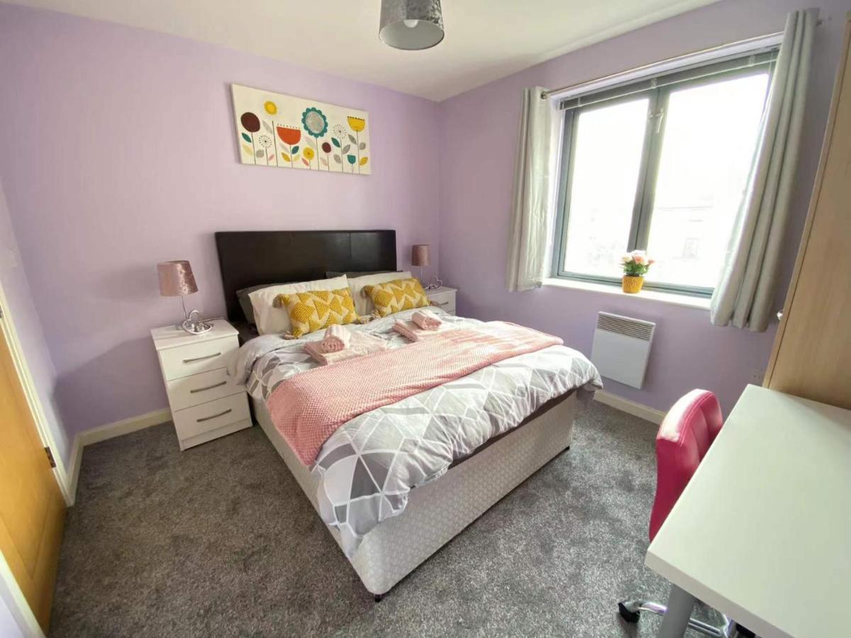 Lovely 2-Bedrooms Apartment Step To The Beach スウォンジー エクステリア 写真